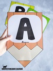 alfabet litery dekoracyjne na gazetkę kredki girlanda witamy w szkole przedszkolu